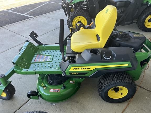 Image of John Deere Z315E Primary image