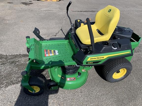 Image of John Deere Z315E equipment image 1