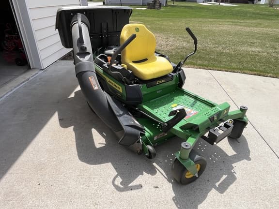 Image of John Deere Z315E equipment image 1