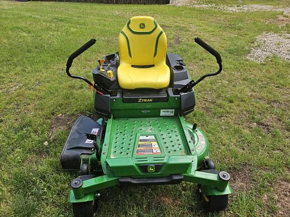Image of John Deere Z320M equipment image 4