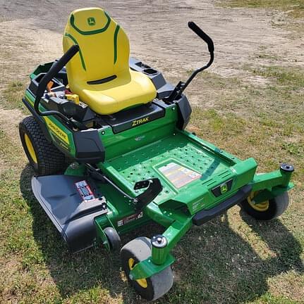 Image of John Deere Z320M Primary image