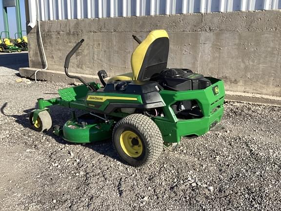 Image of John Deere Z320M equipment image 2