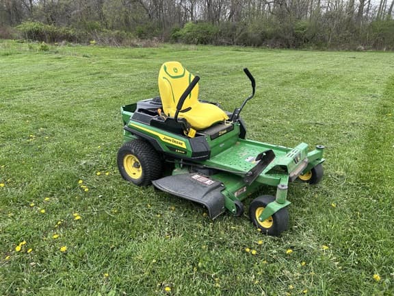 Image of John Deere Z320M equipment image 1