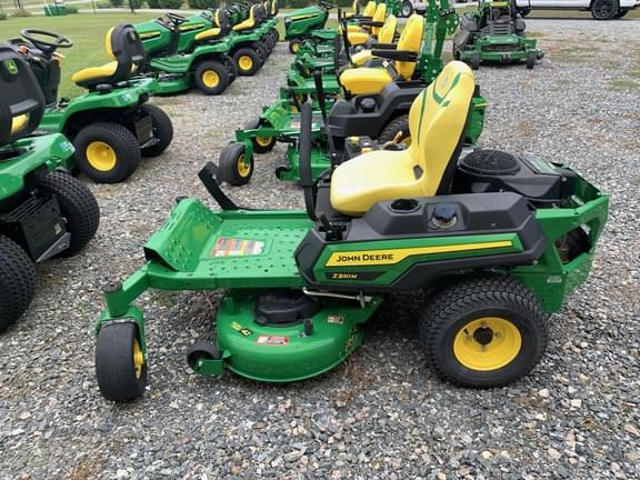 Image of John Deere Z320M equipment image 4
