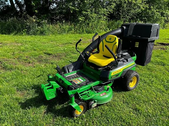 Image of John Deere Z320M equipment image 1