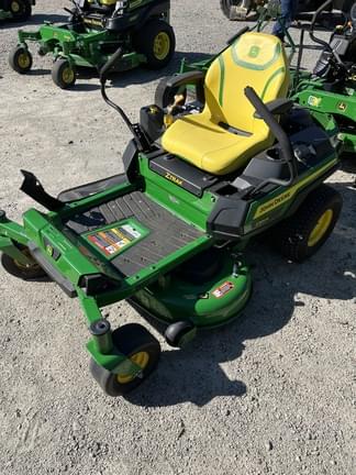 Image of John Deere Z320R equipment image 1