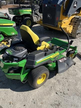 Image of John Deere Z320R equipment image 2