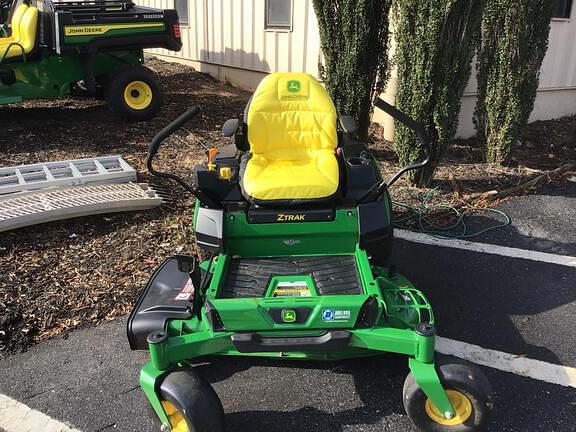 Image of John Deere Z320R Image 1