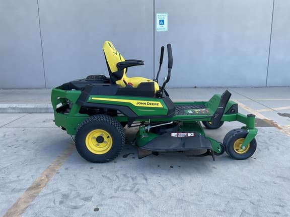 Image of John Deere Z320R equipment image 3