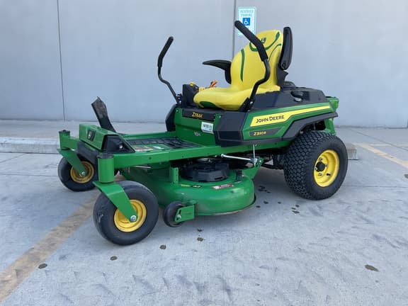 Image of John Deere Z320R equipment image 1