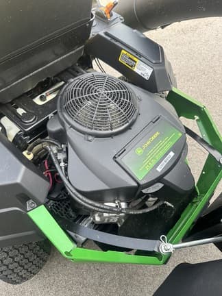 Image of John Deere Z320R equipment image 2