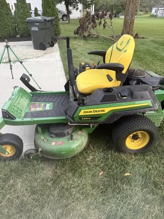 Image of John Deere Z320R equipment image 3