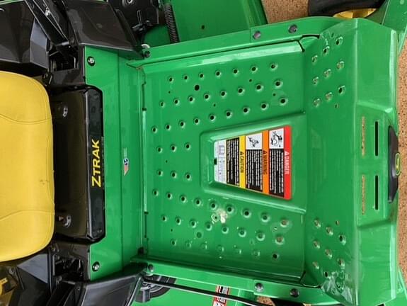 Image of John Deere Z325E equipment image 1