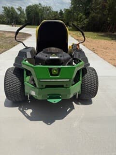 Image of John Deere Z325E equipment image 3