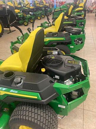 Image of John Deere Z325E equipment image 4