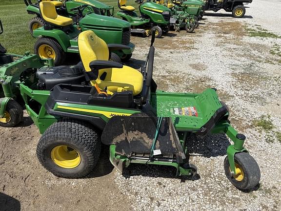 Image of John Deere Z325E equipment image 1