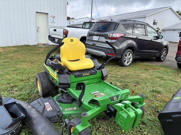 2023 John Deere Z325E Equipment Image0