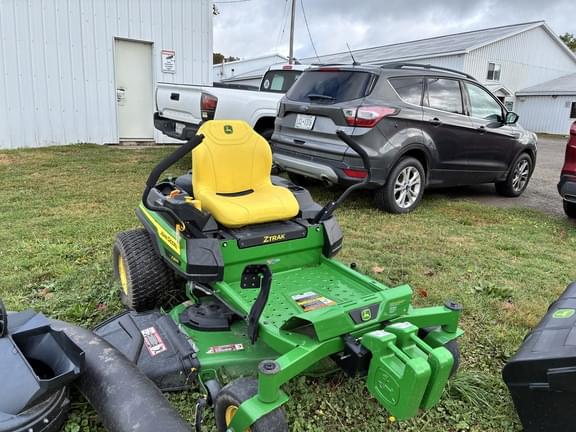Image of John Deere Z325E Primary image