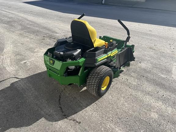 Image of John Deere Z325E equipment image 2