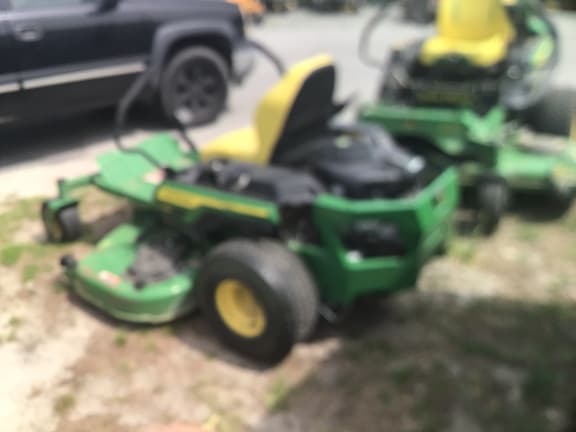 Image of John Deere Z325E equipment image 3