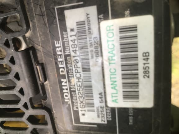 Image of John Deere Z325E equipment image 2