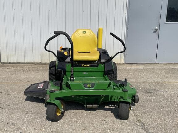 Image of John Deere Z325E equipment image 1
