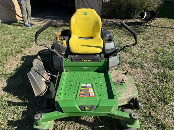 Image of John Deere Z325E equipment image 2