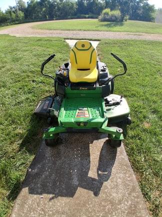Image of John Deere Z330M equipment image 1