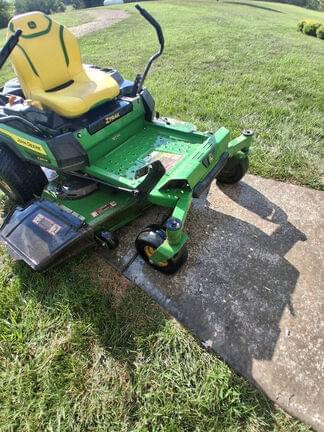 Image of John Deere Z330M equipment image 2