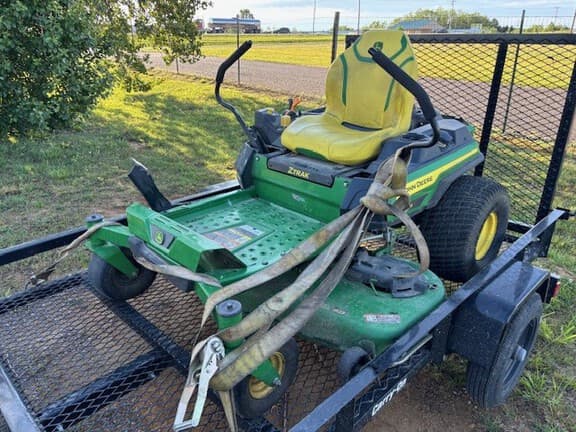 Image of John Deere Z330M equipment image 2