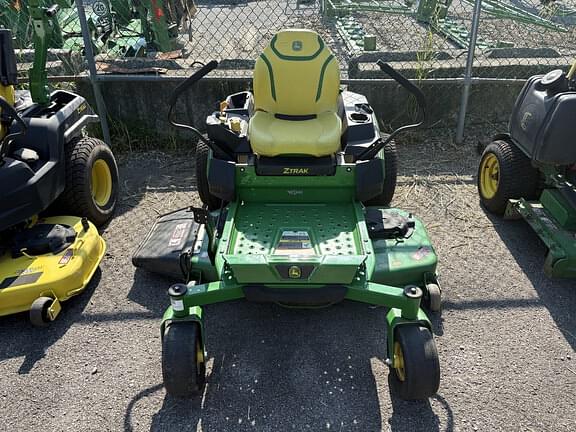 Image of John Deere Z330M equipment image 1
