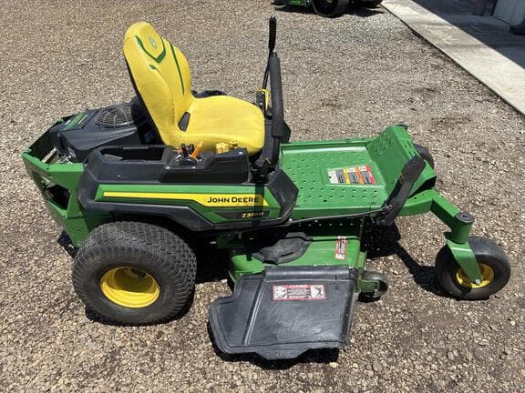 Image of John Deere Z330M Image 1