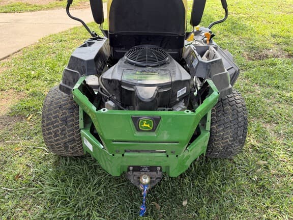 Image of John Deere Z330M equipment image 3