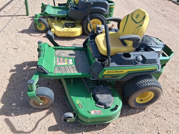 Image of John Deere Z330R equipment image 1