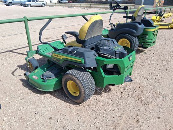 Image of John Deere Z330R equipment image 2