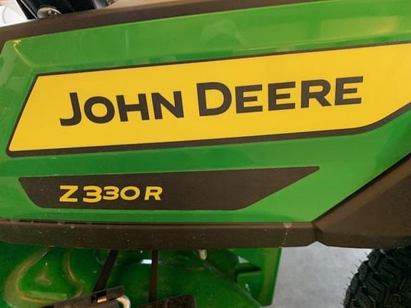 Image of John Deere Z330R equipment image 2