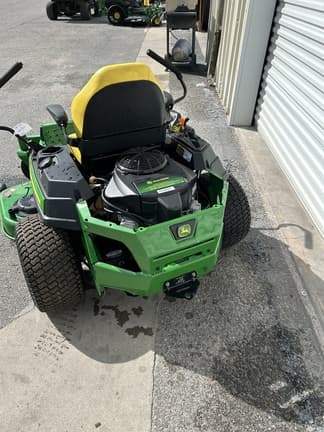 Image of John Deere Z330R equipment image 4