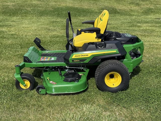 Image of John Deere Z330R equipment image 3