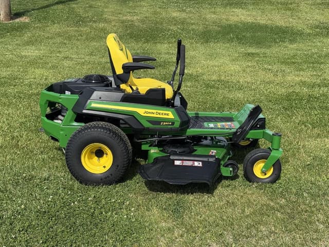 Image of John Deere Z330R equipment image 2