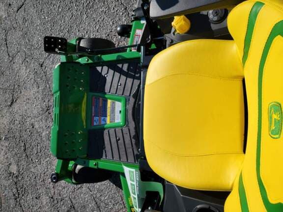 Image of John Deere Z330R equipment image 4