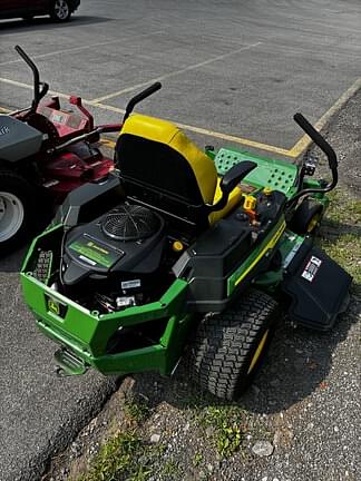 Image of John Deere Z330R equipment image 2