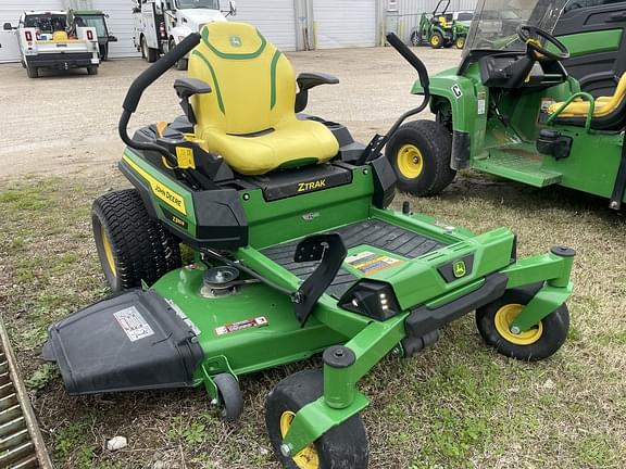 Image of John Deere Z330R equipment image 3