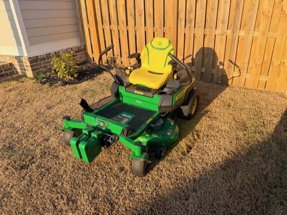 Image of John Deere Z370R equipment image 1