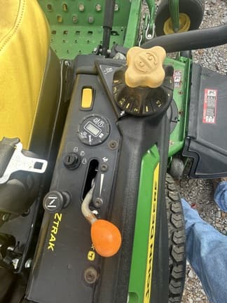 Image of John Deere Z950M equipment image 4