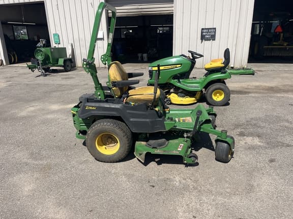 Image of John Deere Z515E equipment image 1