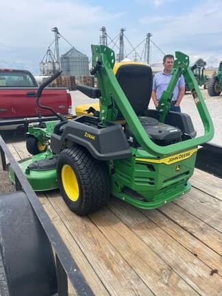 Image of John Deere Z515E equipment image 2