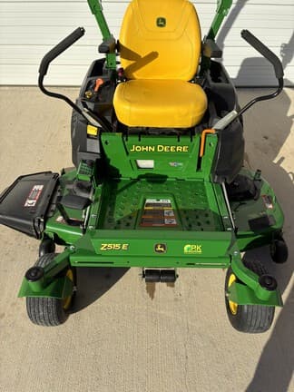 Image of John Deere Z515E equipment image 3