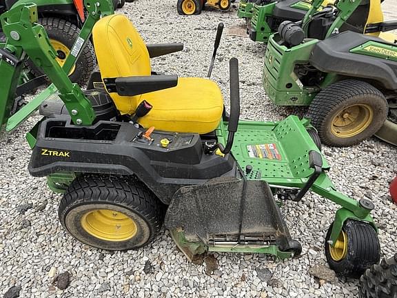 Image of John Deere Z515E equipment image 1