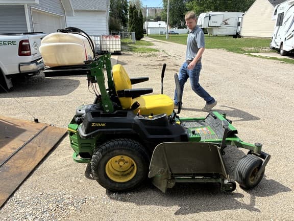 Image of John Deere Z515E equipment image 3