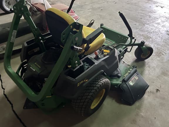 Image of John Deere Z530M equipment image 4